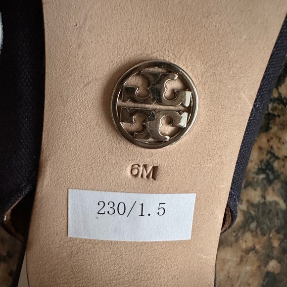 Tory Burch Sling Back Pump Spencer Navy - Picture 8 of 8